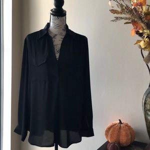 Ann Taylor quarter button blouse